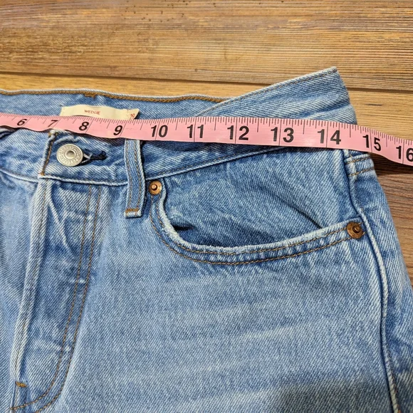 Levi's Wedgie Straight Med/Light Wash Cropped Jeans Size 29 - Picture 11 of 13